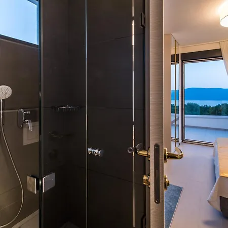 Villa Salvia With Pool Linardići