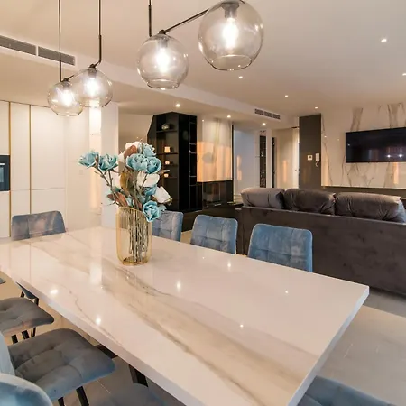 Villa Salvia With Pool