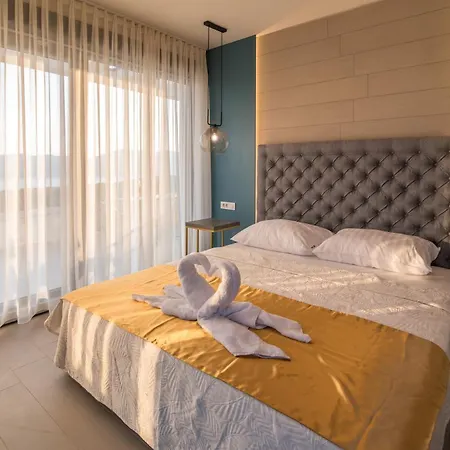 Salvia With Pool Linardići