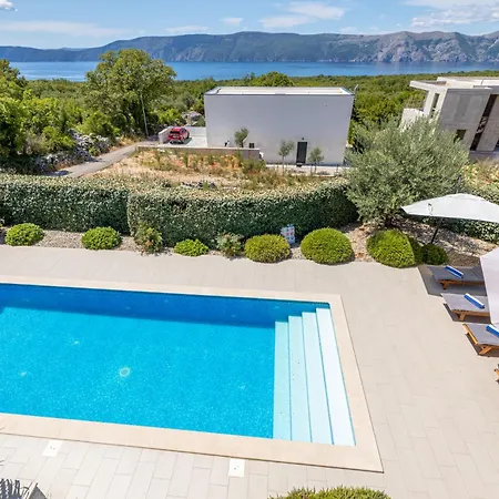 Salvia With Pool * Linardići