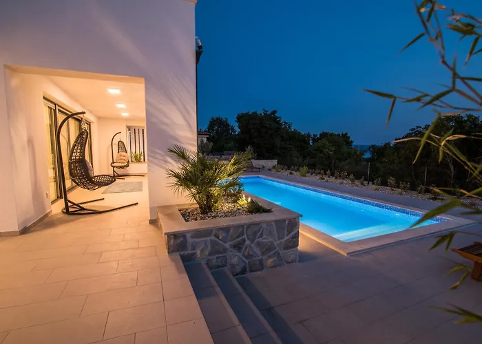 Salvia With Pool * Linardići