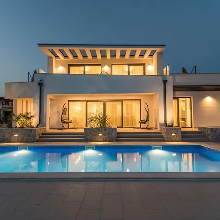 Salvia With Pool Villa *
