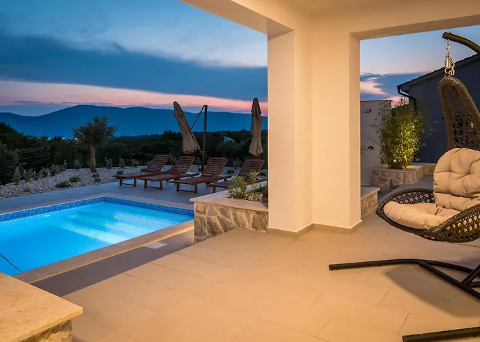 Salvia With Pool * Linardici